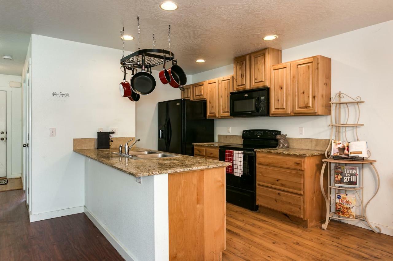 Gray Cloud Townhomes Meridian Ngoại thất bức ảnh